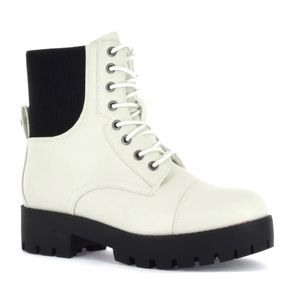 Seven7 Jade combat boot in white